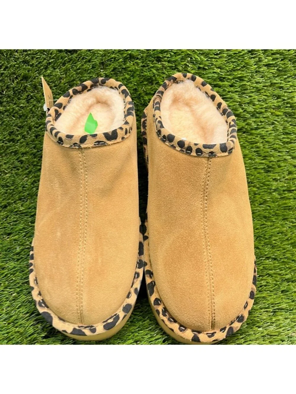 Bearpaw Martis Womens Size 8 Brown Casual Classic Comfort Slip On Slippers Shoes